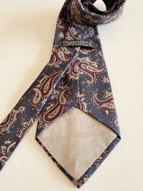 Christian Dior 100% silk suit business tie blue paisley office Men's fashion